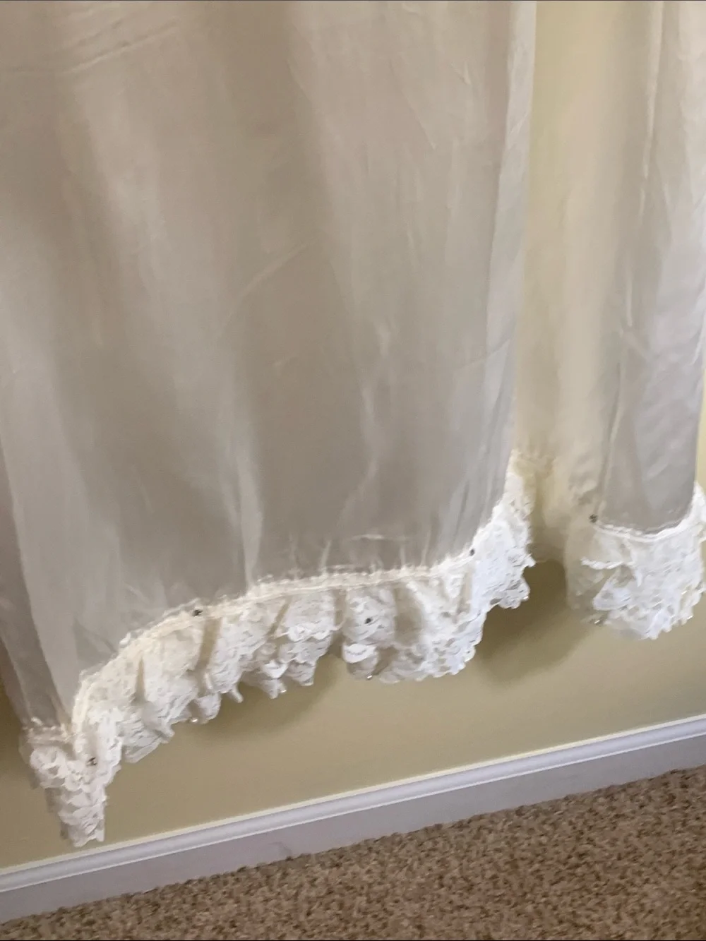 Source Unknown white Lace Girls' Cap Sleeve Baptismal gown